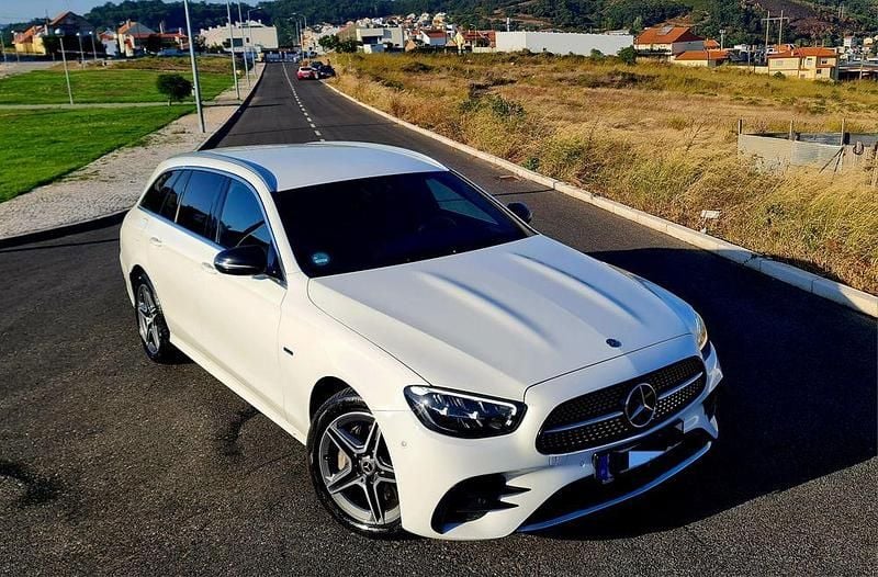 Usado 2020 Mercedes E300 AMG Sedan | € 30.990 (Preço justo) - Imagem 1/4
