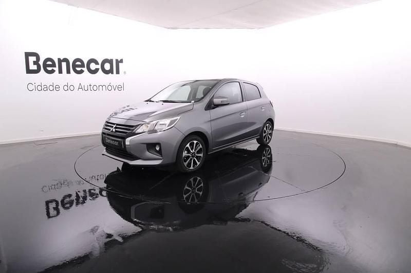 Cinzento Usado 2023 Mitsubishi Space Star | € 15.900 (Caro) - Imagem 1/4