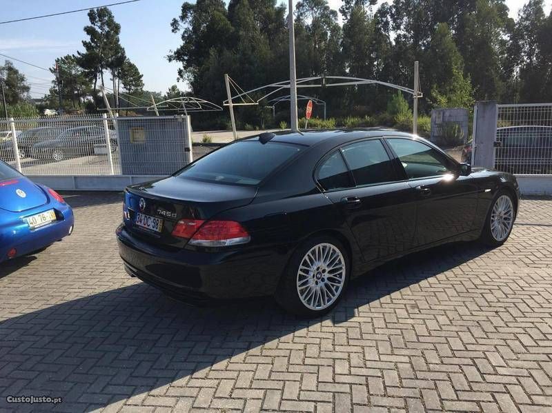 Vendido BMW 745 d V8 Nac.-IUC Antigo . - Carros usados para venda