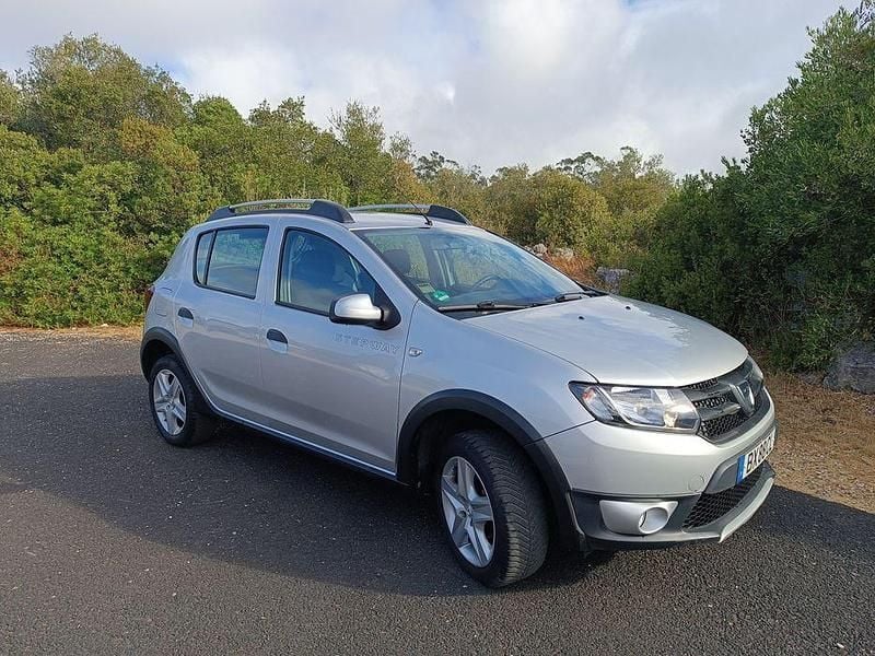 Usado 2013 Dacia Sandero Stepway | € 9.250 - Imagem 1/4
