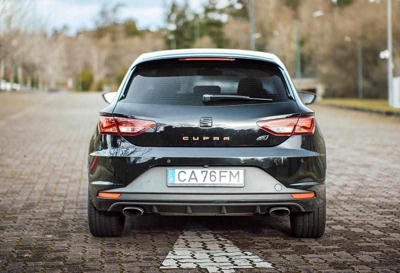 Usado Seat Leon CUPRA 290 HP (213 kW) 2016 Preto