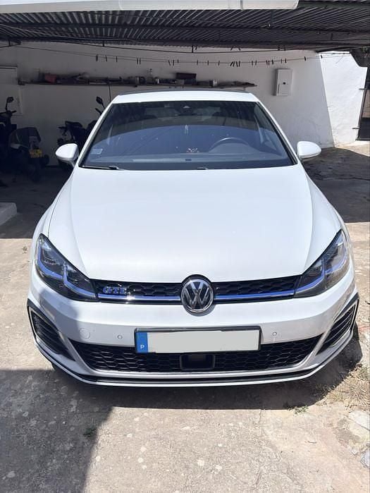 Usado 2018 VW Golf VII GTE Sedan | € 20.500 (Preço justo) - Imagem 1/4
