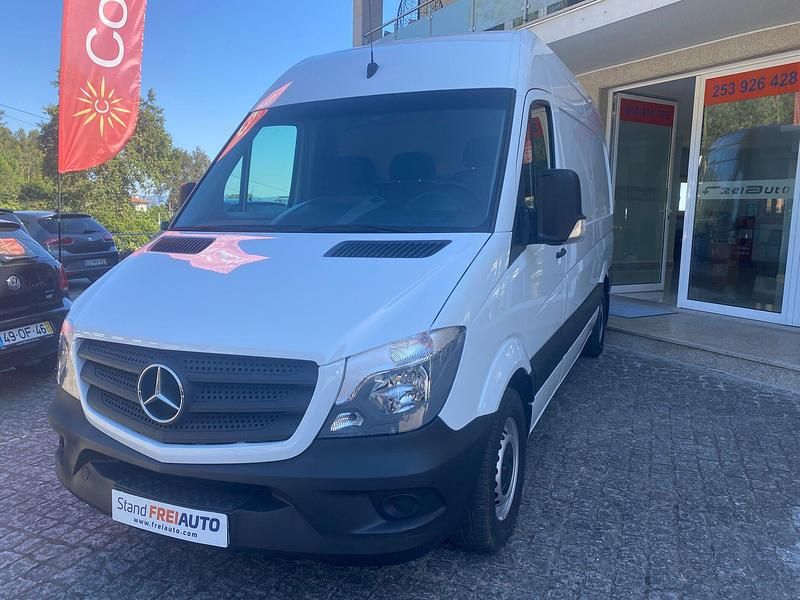 Branco Usado 2017 Mercedes Sprinter Van | € 19.990 (Preço justo) - Imagem 1/4