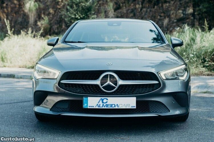 Cinza Usado 2019 Mercedes CLA180 Shooting Brake Business Carrinha | € 20.990 (Bom preço) - Imagem 1/1