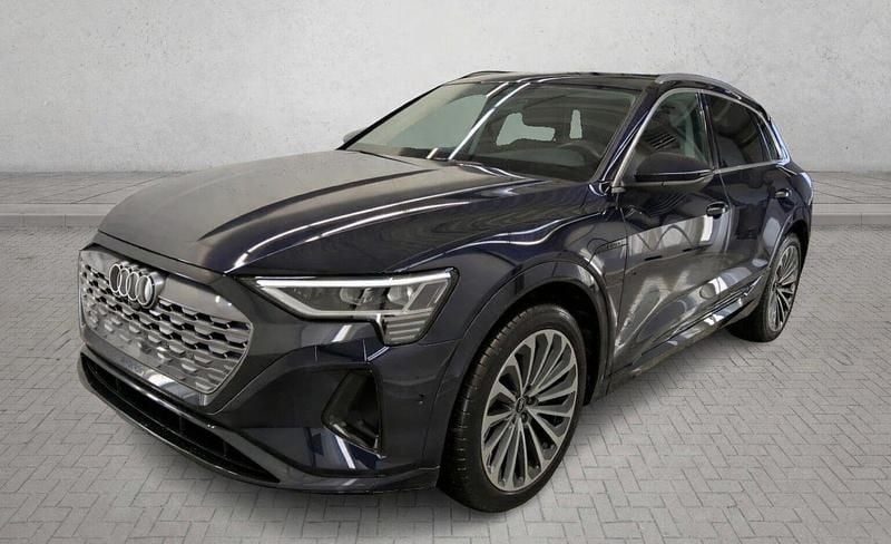 Usado Audi Q8 e-tron S-Line 250 kW (340 HP) 2023 Azul SUV