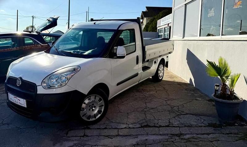 Branco Usado 2013 Fiat Doblò Monovolume | € 10.990 - Imagem 1/4