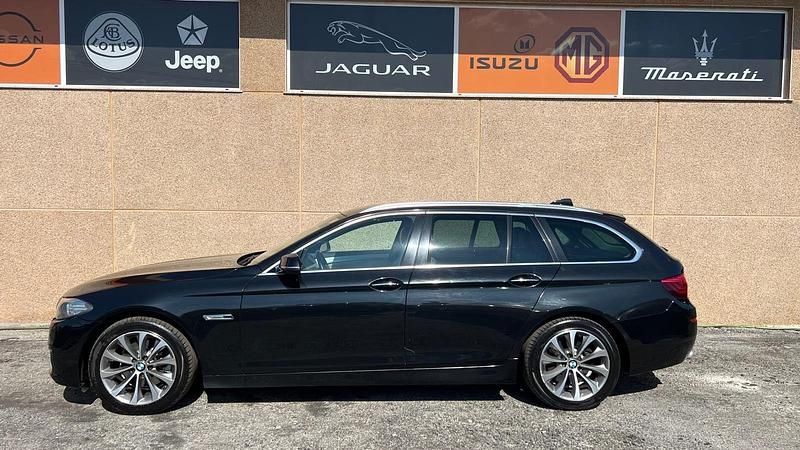 Preto Usado 2014 BMW 520 Luxury Line Carrinha | € 14.950 (Preço justo) - Imagem 1/4