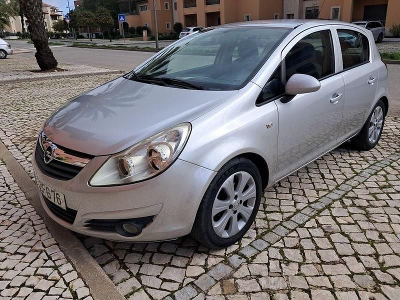 Usado Opel Corsa 75 HP (55 kW) 2008 Citadino