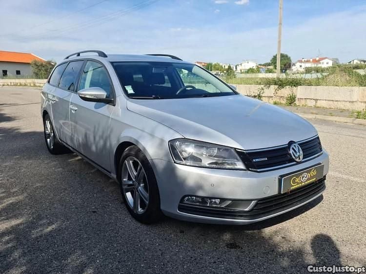 Cinza Usado 2014 VW Passat Trendline Sedan | € 10.750 (Preço justo) - Imagem 1/1