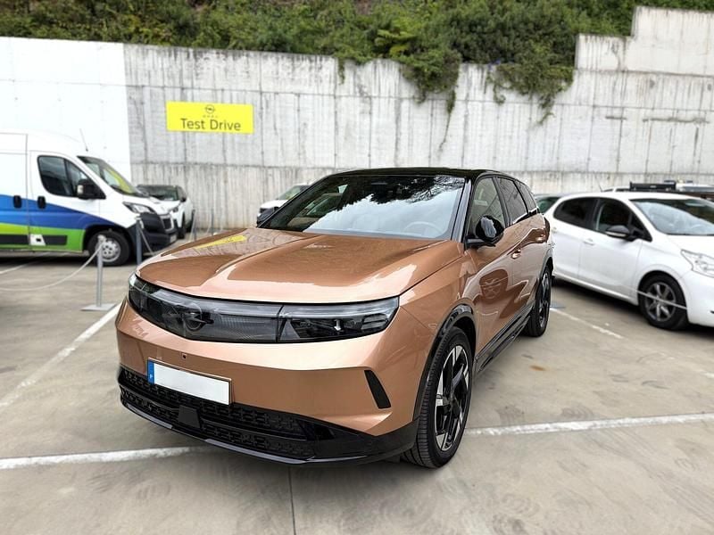 Outro Usado 2025 Opel Grandland Electric SUV | € 47.900 - Imagem 1/4