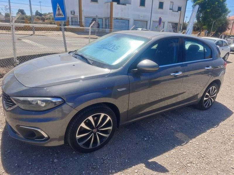 Cinzento Usado 2019 Fiat Tipo | € 12.500 (Preço justo) - Imagem 1/4
