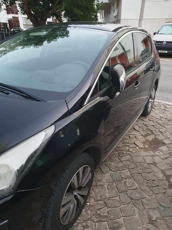Preto Usado 2015 Peugeot 3008 Carrinha | € 6.000 (Super Preço) - Imagem 1/4