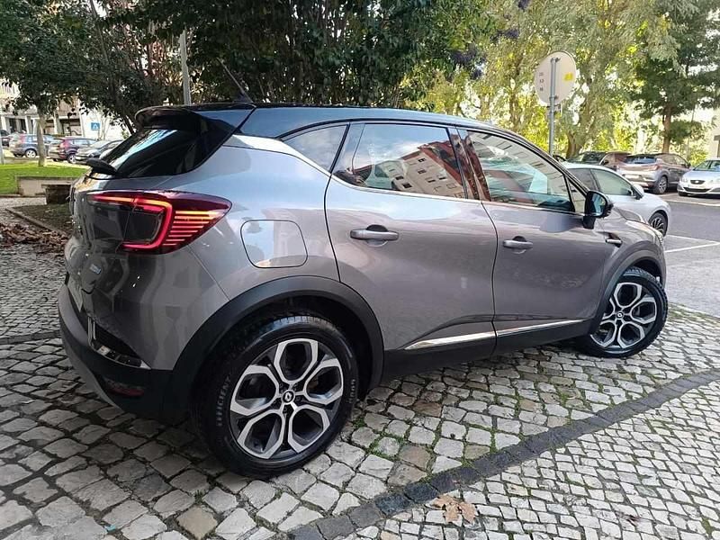 Usado Renault Captur Intens 160 HP (117 kW) 2022 Cinza SUV