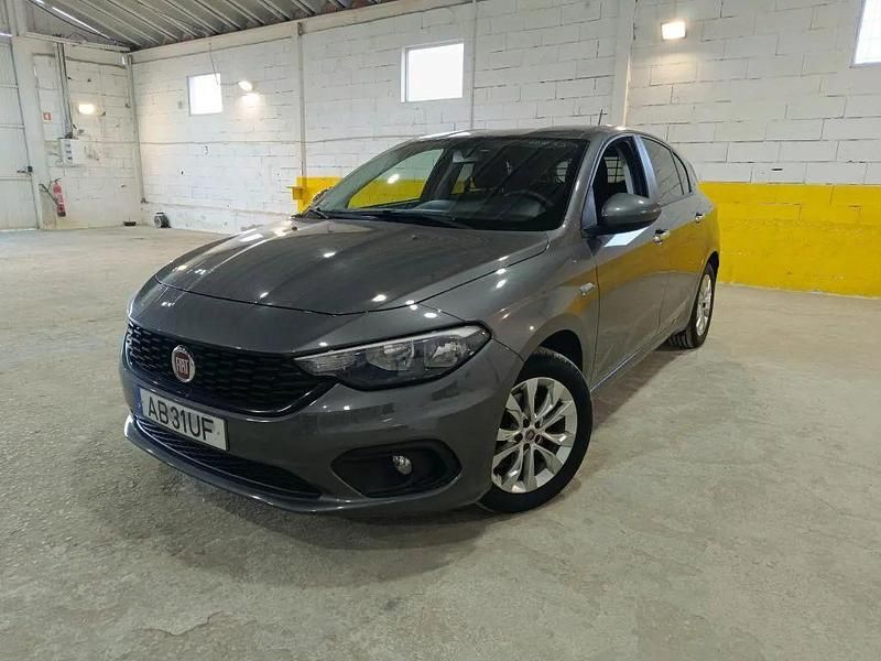 Cinza Usado 2020 Fiat Tipo Van | € 12.600 (Preço justo) - Imagem 1/4