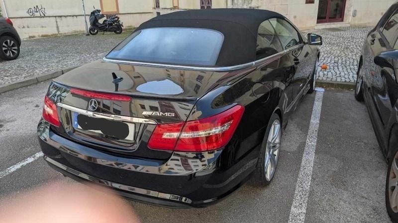 Preto Usado 2011 Mercedes E220 Cabrios | € 18.000 (Super Preço) - Imagem 1/4