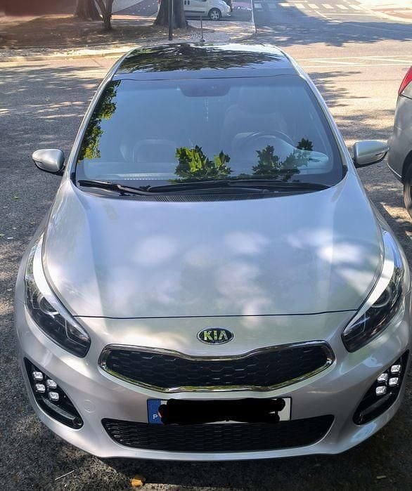 Usado 2016 Kia Ceed GT 4 Sedan | € 17.850 (Preço justo) - Imagem 1/4