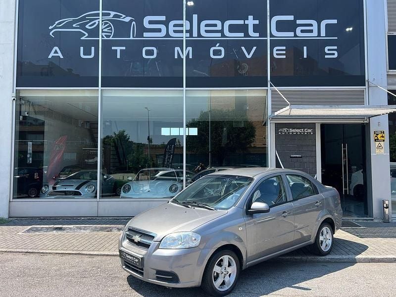Cinza Usado 2007 Chevrolet Aveo LS Sedan | € 2.650 (Preço justo) - Imagem 1/4