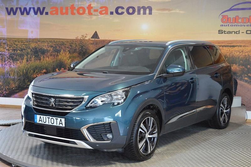 Azul Usado 2017 Peugeot 5008 Allure Monovolume | € 18.500 (Preço justo) - Imagem 1/4