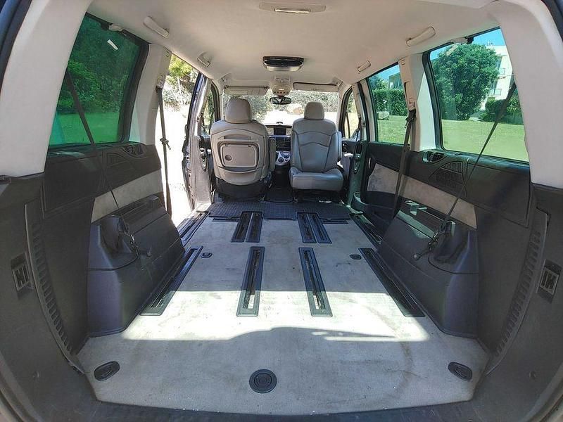 Usado 2009 Peugeot 807 Monovolume | € 6.950 - Imagem 1/4