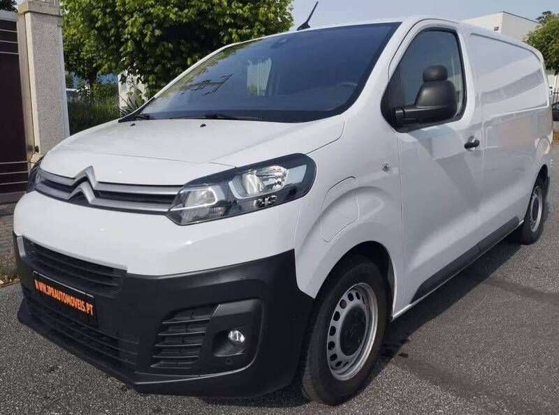 Branco Usado 2023 Citroën e-Jumpy Monovolume | € 24.990 - Imagem 1/4