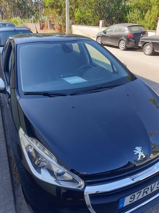 Usado 2016 Peugeot 208 Style Citadino | € 10.000 (Preço justo) - Imagem 1/4