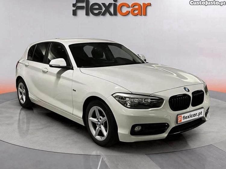 Branco Usado 2016 BMW 116 Sport Line Citadino | € 13.490 (Preço justo) - Imagem 1/1
