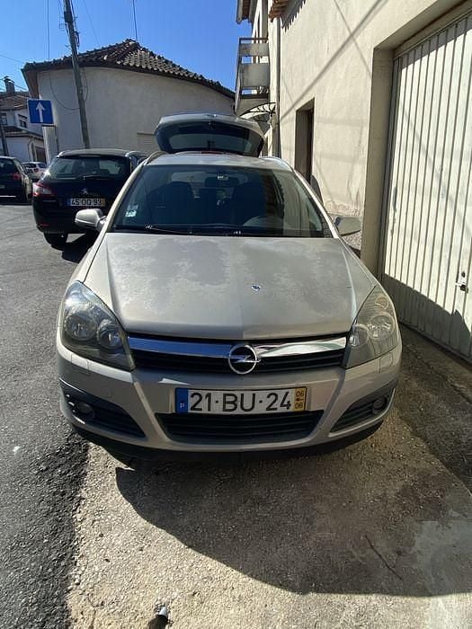 Usado 2006 Opel Astra Sedan | € 2.750 (Preço justo) - Imagem 1/4