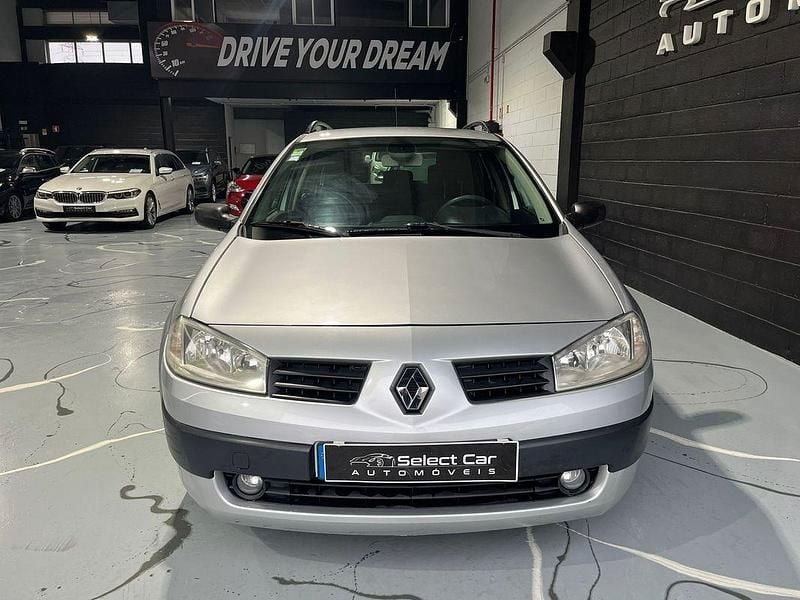 Usado Renault Mégane GrandTour Dynamique 85 HP (62 kW) 2005 Cinza Carrinha