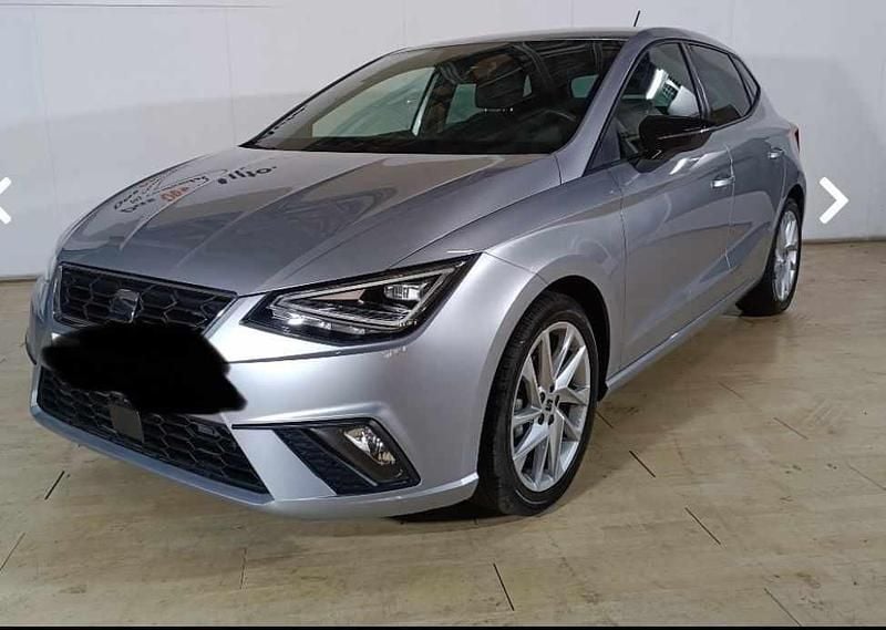 Cinzento Usado 2022 Seat Ibiza Citadino | € 12.990 (Bom preço) - Imagem 1/4