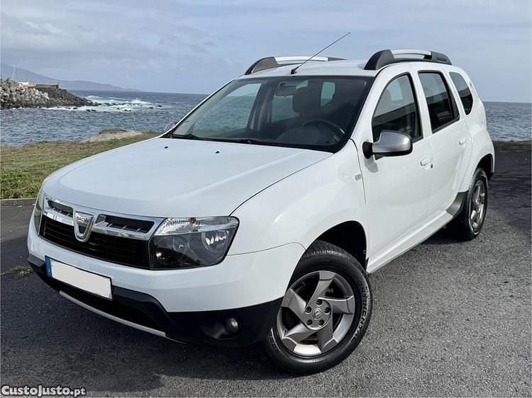 Branco Usado 2013 Dacia Duster SUV | € 9.950 (Super Preço) - Imagem 1/1
