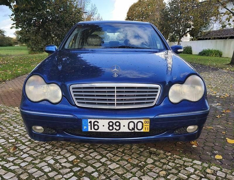 Usado 2000 Mercedes C220 Sedan | € 4.650 (Bom preço) - Imagem 1/4