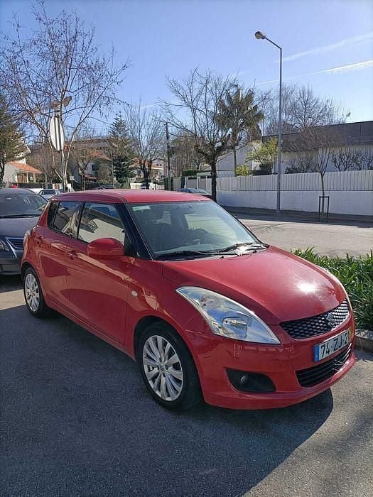 Usado 2013 Suzuki Swift Sedan | € 4.800 - Imagem 1/4