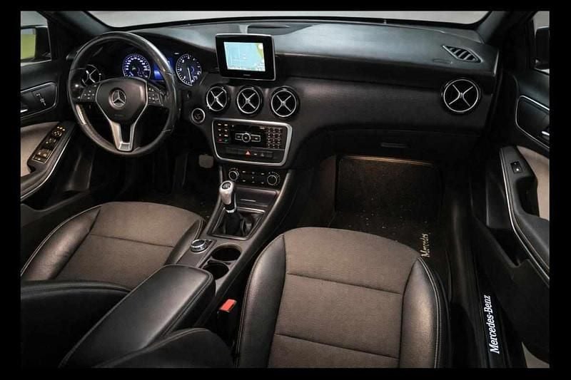 Usado Mercedes A180 109 HP (80 kW) 2013 Preto Citadino