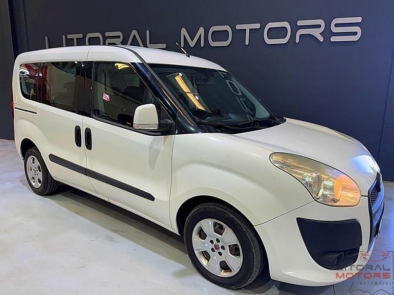 Branco Usado 2013 Fiat Doblò Monovolume | € 9.500 (Preço justo) - Imagem 1/3