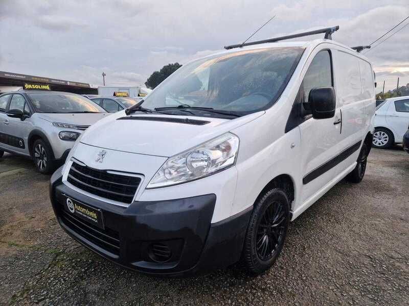 Branco Usado 2012 Peugeot Expert Van | € 8.750 - Imagem 1/4