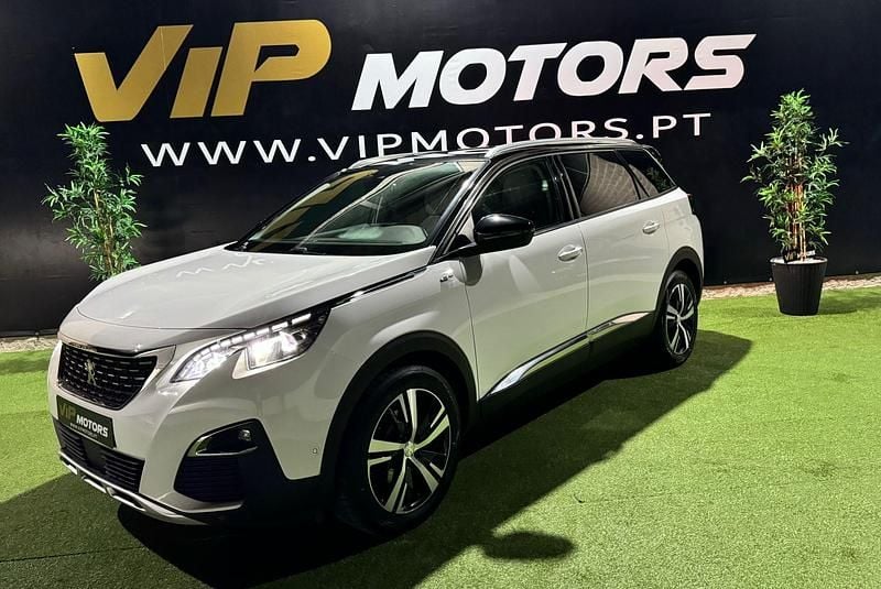 Usado Peugeot 5008 Allure 130 HP (95 kW) 2020 Branco Monovolume