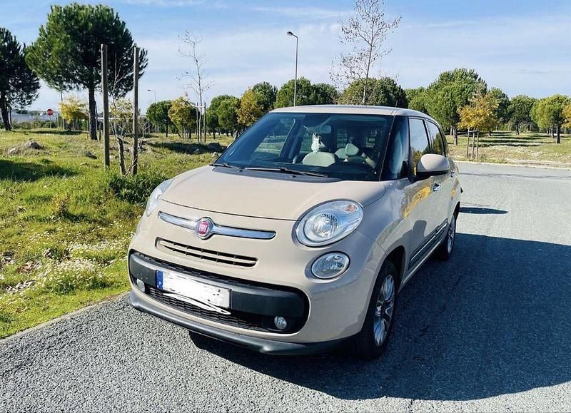 Usado 2013 Fiat 500L Living Monovolume | € 9.000 (Preço elevado) - Imagem 1/4