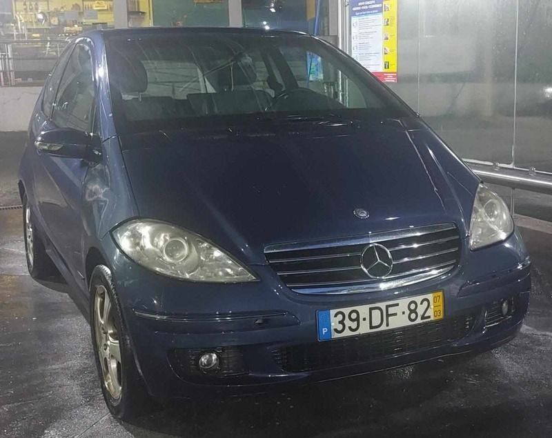 Azul Usado 2007 Mercedes A180 Citadino | € 2.490 (Super Preço) - Imagem 1/4