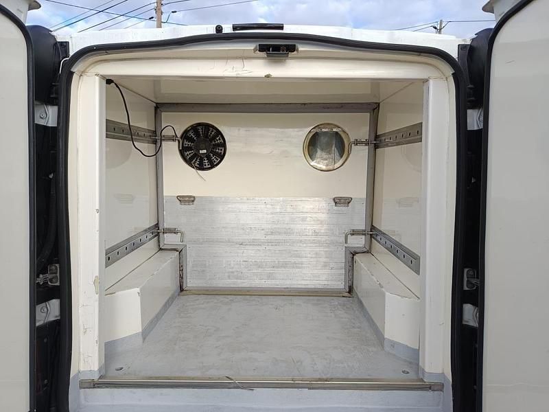 Branco Usado 2016 Renault Trafic Van | € 11.000 (Preço justo) - Imagem 1/4