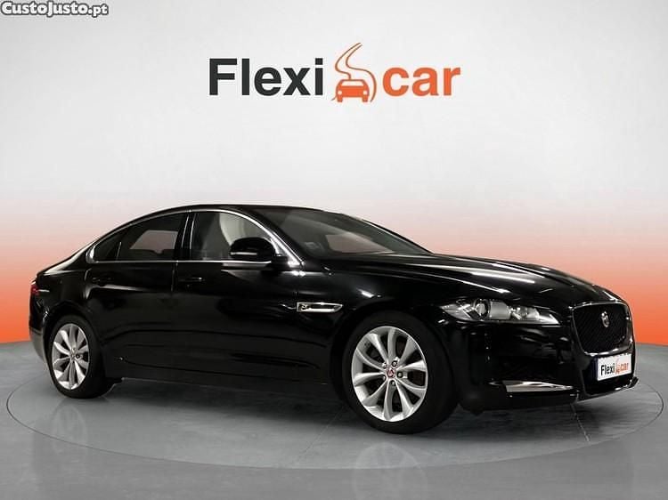Preto Usado 2015 Jaguar XF Prestige Sedan | € 21.480 (Caro) - Imagem 1/1