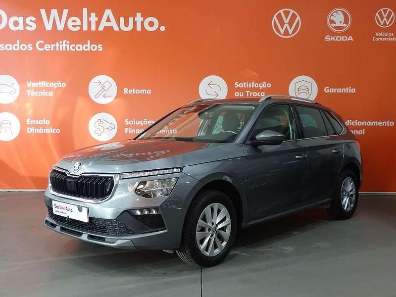 Cinzento médio metalizado Usado 2024 Skoda Kamiq SUV | € 21.690 (Preço justo) - Imagem 1/4