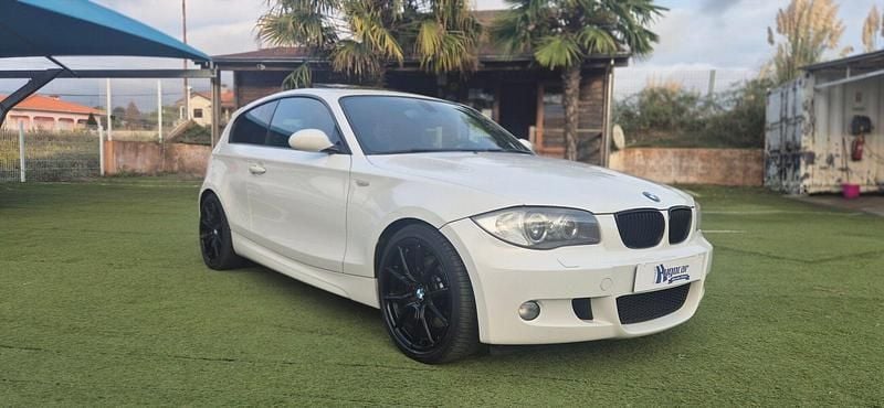 Branco Usado 2009 BMW 123 Citadino | € 12.250 (Super Preço) - Imagem 1/4