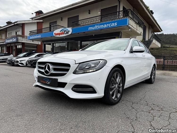 Usado Mercedes C220 Avantgarde 170 HP (125 kW) 2014 Branco Sedan
