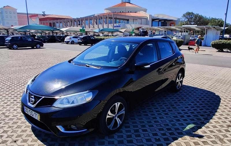 Preto Usado 2017 Nissan Pulsar Citadino | € 10.000 (Preço justo) - Imagem 1/4