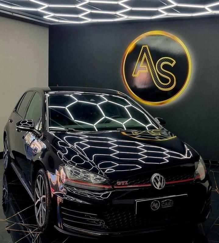 Usado VW Golf VII GTI 230 HP (169 kW) 2016 Preto