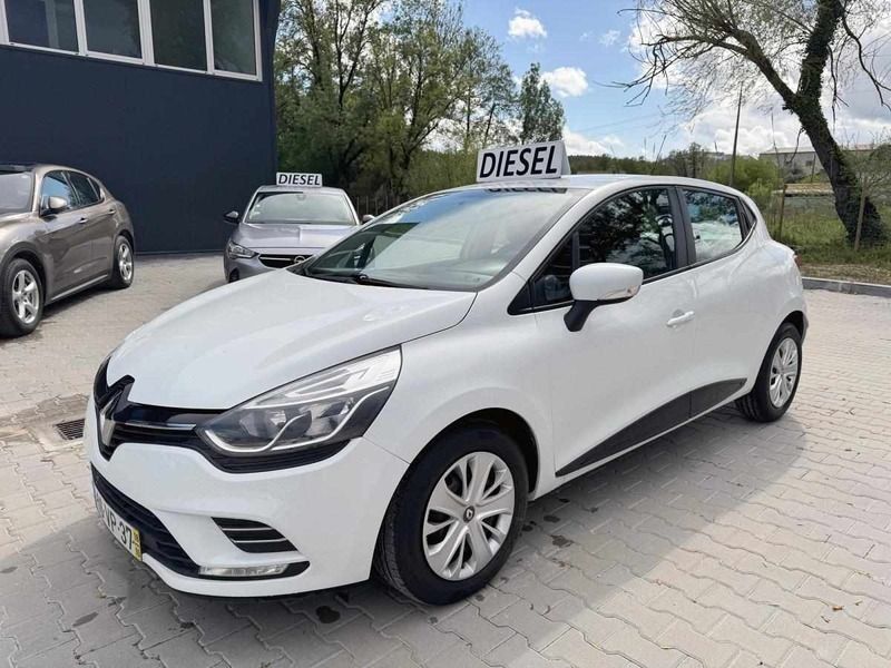 Branco Usado 2018 Renault Clio GrandTour Carrinha | € 9.850 (Preço justo) - Imagem 1/4