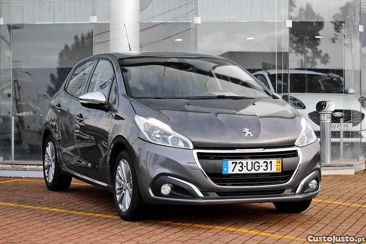 Cinza Usado 2018 Peugeot 208 Style Citadino | € 10.750 (Preço justo) - Imagem 1/1