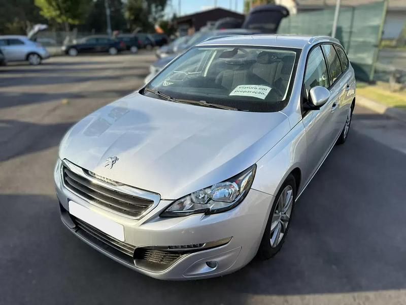 Cinza prata Usado 2015 Peugeot 308 SW Active Carrinha | € 12.900 - Imagem 1/4