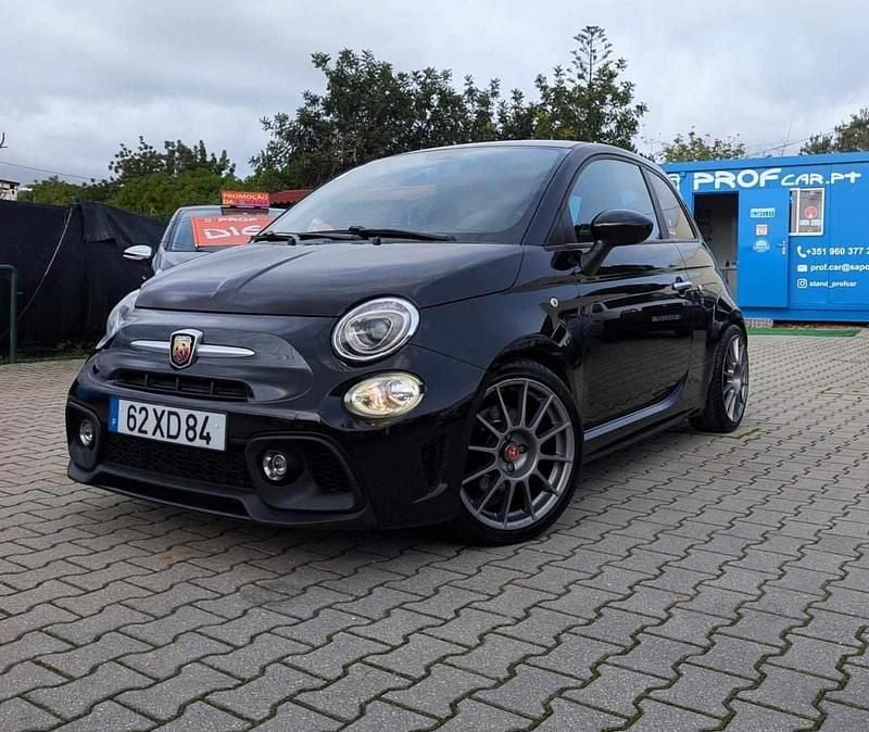 Usado Abarth 595 160 HP (117 kW) 2019 Preto