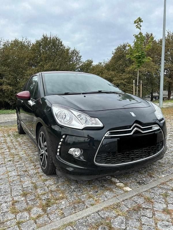 Preto Usado 2011 Citroën DS3 | € 10.600 (Caro) - Imagem 1/4